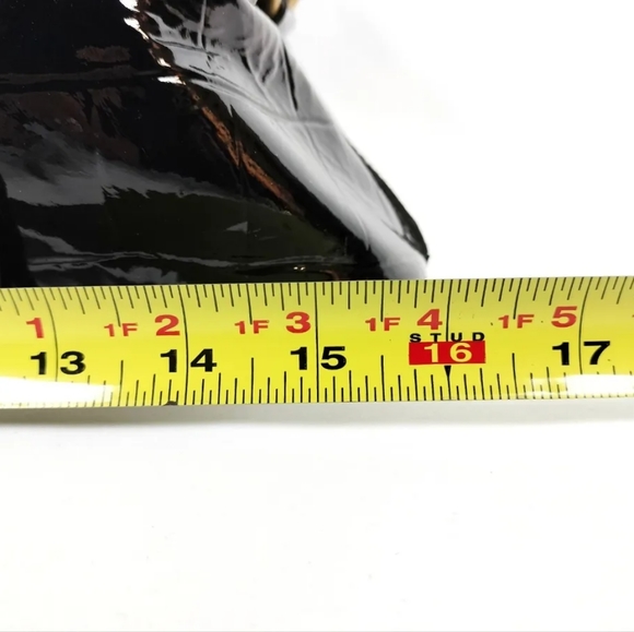 Like New Yves Saint Laurent YSL Crocodile-Skin Embossed Patent Leather Muse Bag - Picture 13 of 17